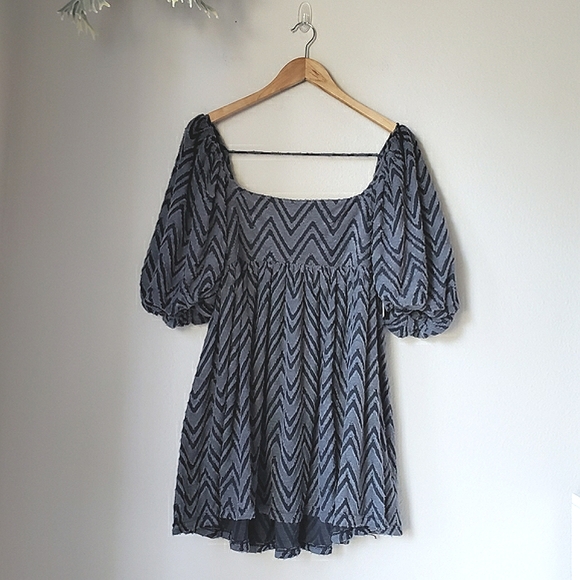 ❗SOLD OUT❗Free People | [Black] Wavy Baby Tunic Dress - Picture 4 of 16